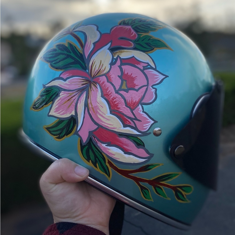 Hand Painted Rose Floral Biltwell Gringo Seafoam Green Motorcycle Helmet Size M - Picture 4 of 5